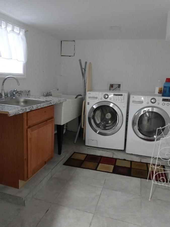 "Cozy Basement Retreat Just 40 Minutes To Nyc!" Apartment Irvington Luaran gambar