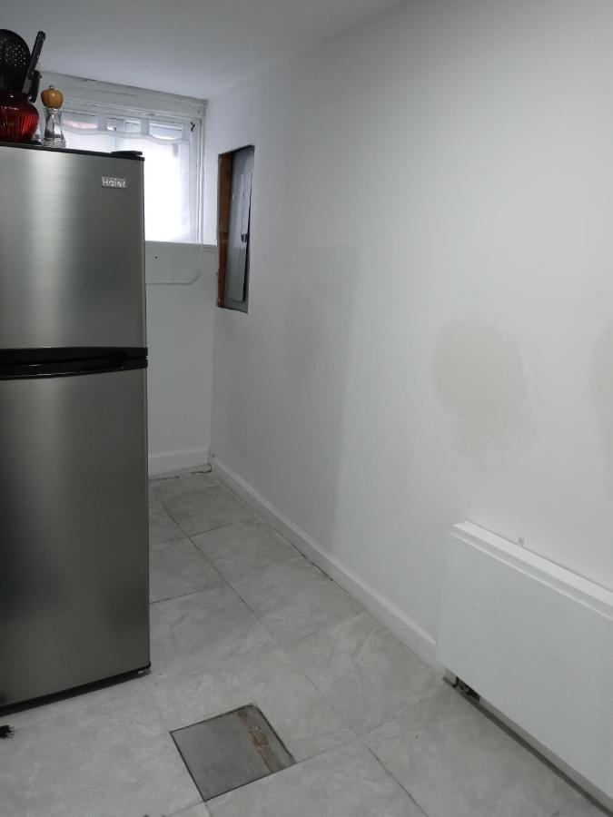 "Cozy Basement Retreat Just 40 Minutes To Nyc!" Apartment Irvington Luaran gambar