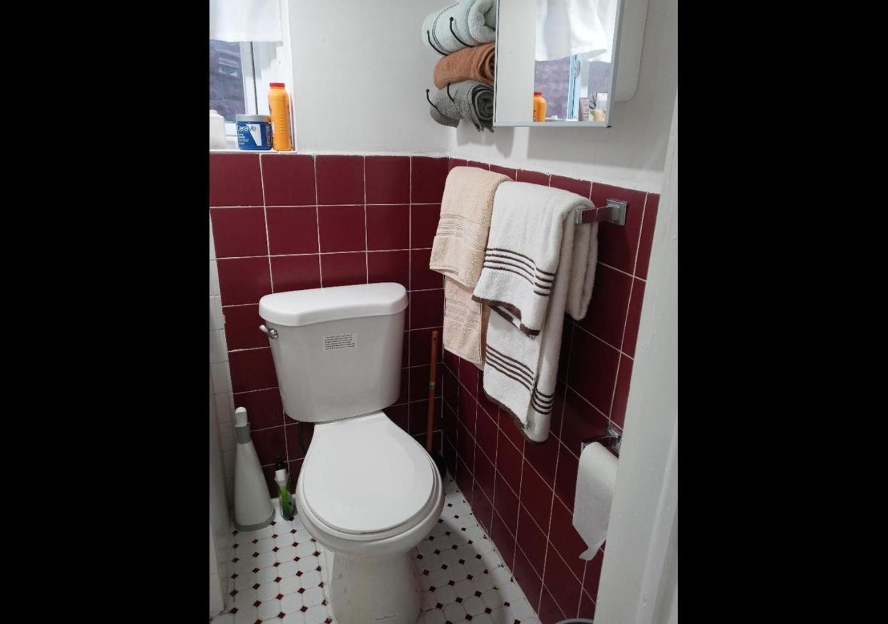 "Cozy Basement Retreat Just 40 Minutes To Nyc!" Apartment Irvington Luaran gambar