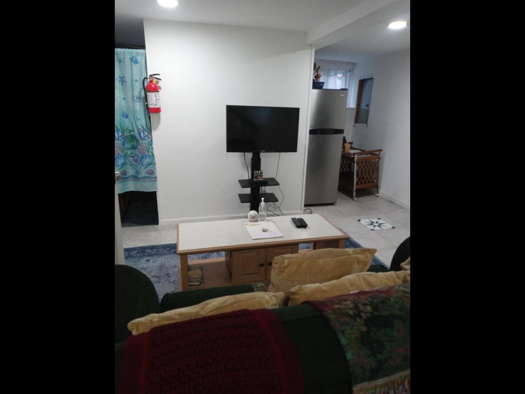"Cozy Basement Retreat Just 40 Minutes To Nyc!" Apartment Irvington Luaran gambar