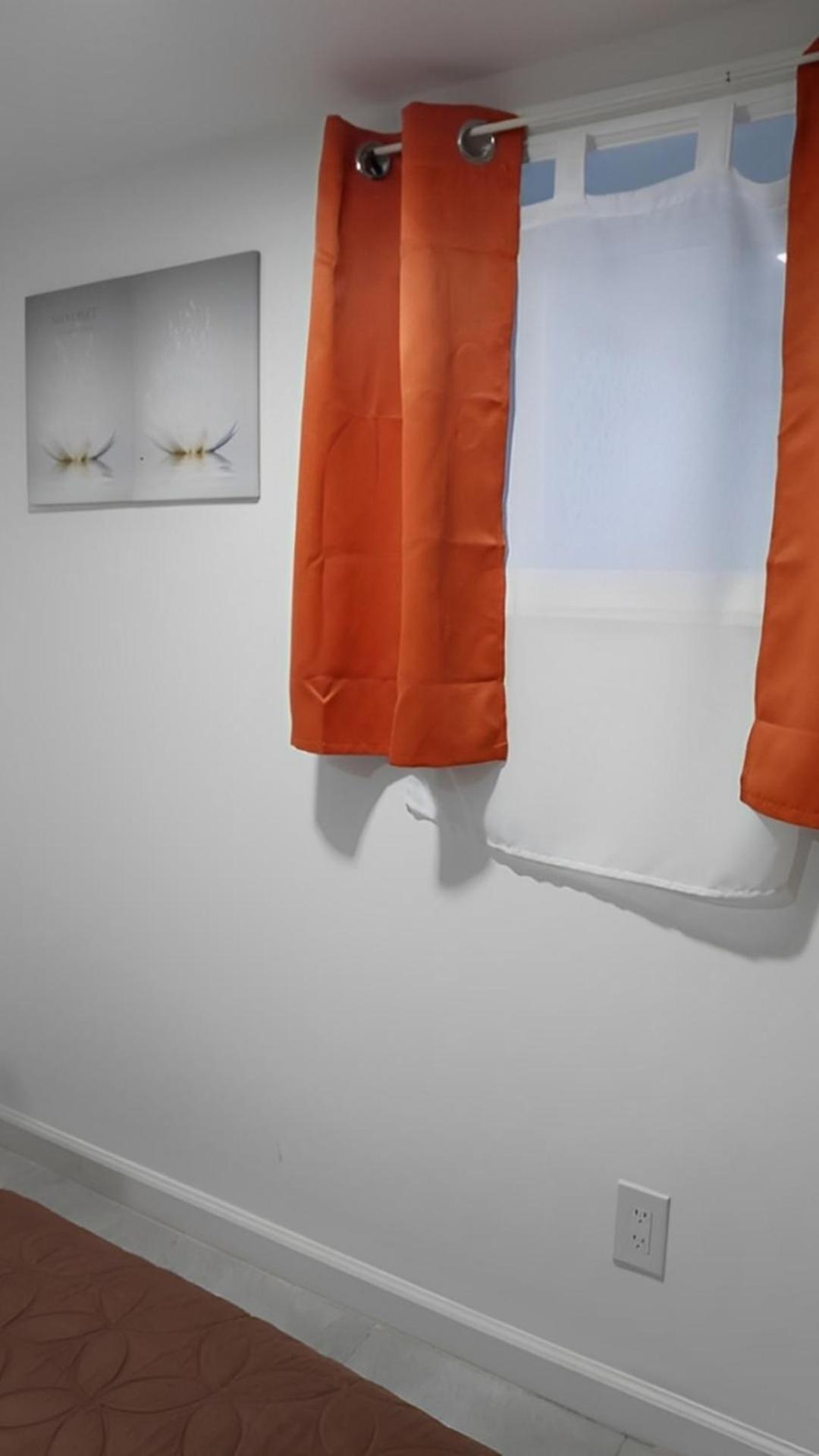 "Cozy Basement Retreat Just 40 Minutes To Nyc!" Apartment Irvington Luaran gambar